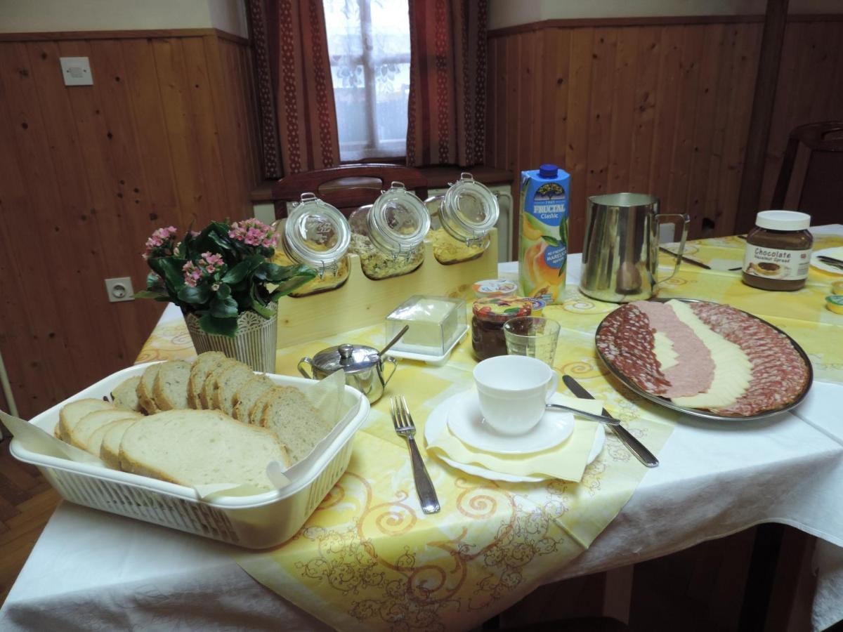 Bed and Breakfast Marijin Dom - Retreat House Блед Екстер'єр фото